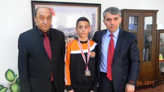 Yahya Kemal Ortaokulu Güreşte Şampiyonluğa Devam