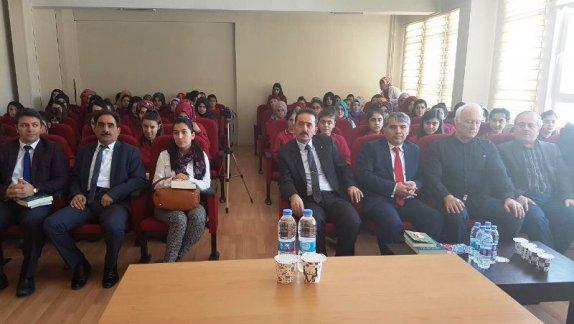 Erzurumlu Gençler Yazarlarla Buluşuyor